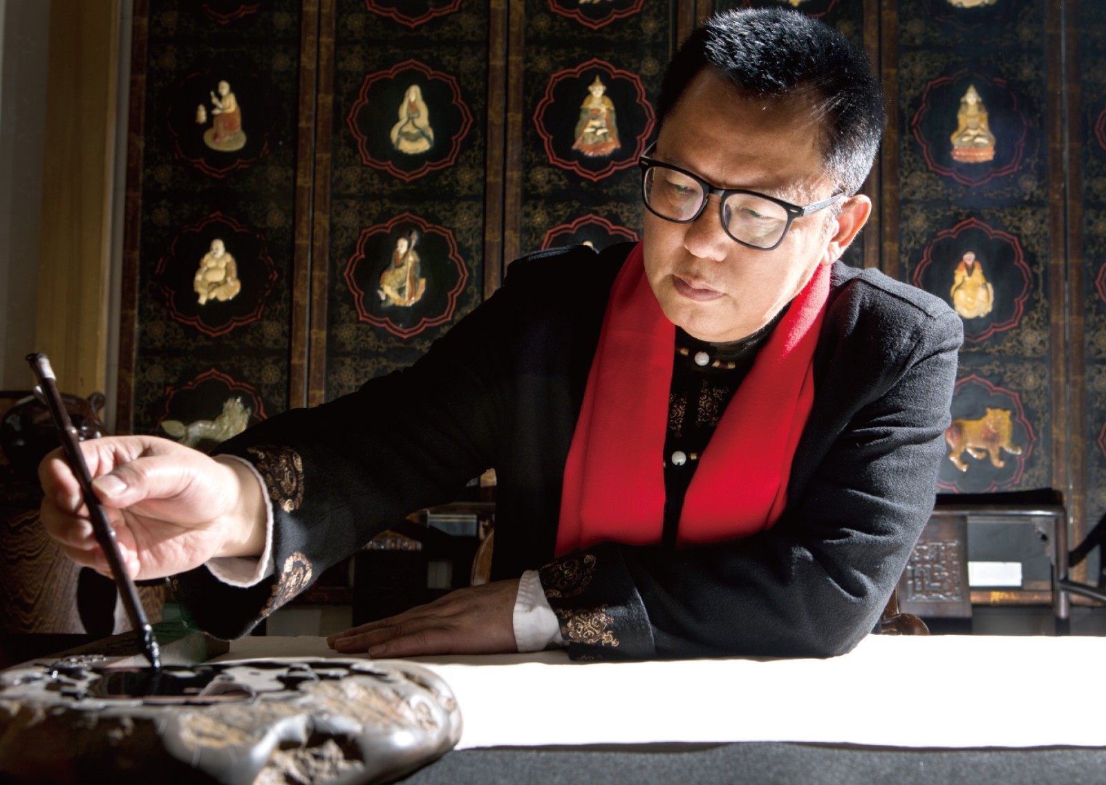 李老师近照.jpg-1600_1135